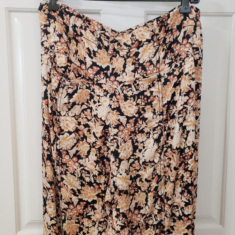 Anthropologie Floral Pants - Black and Cream - Picture 7 of 16